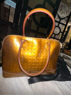 Vintage Arcadia metallic bag